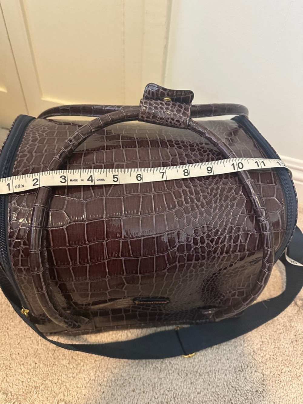 SeneGence Travel Expandable Makeup Case - Picture 10 of 12